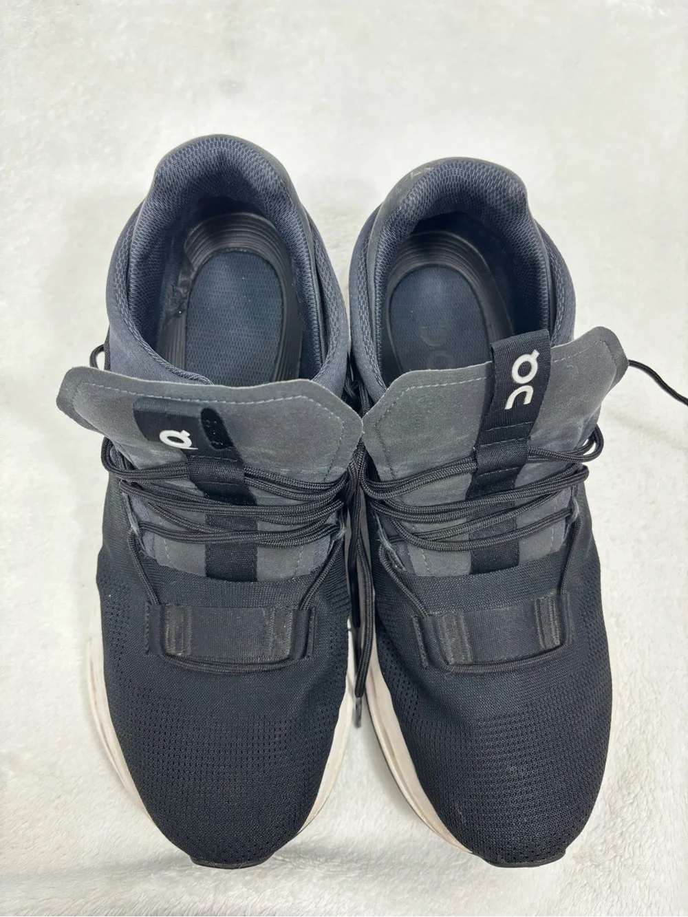 On Running Cloudnova 26.99116 Black Athletic Sneakers size 9.5